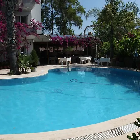 Otel Alila *